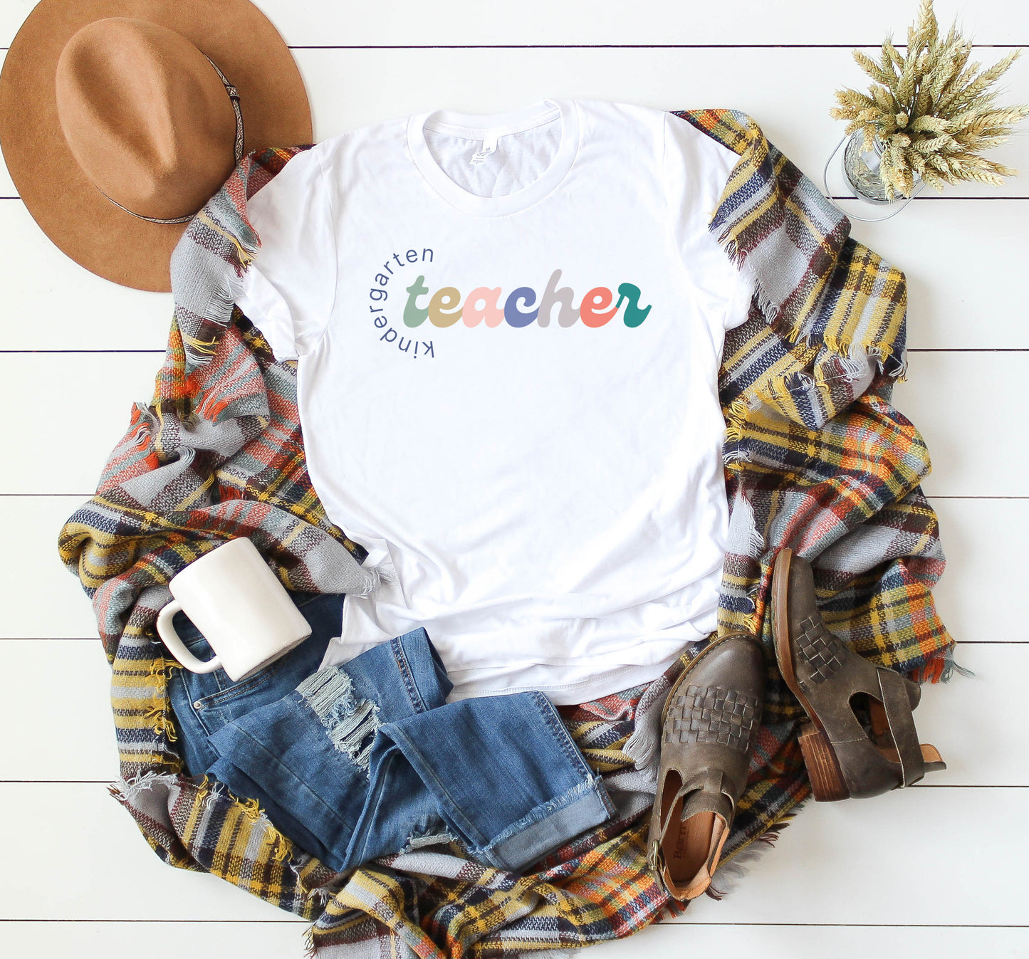 Kindergarten Teacher Shirt, Back to School Shirt, Grade Shirt, Personalized Teacher Tee, Grade School Shirt, Retro tee, BTS Shirt - dipidoostudios